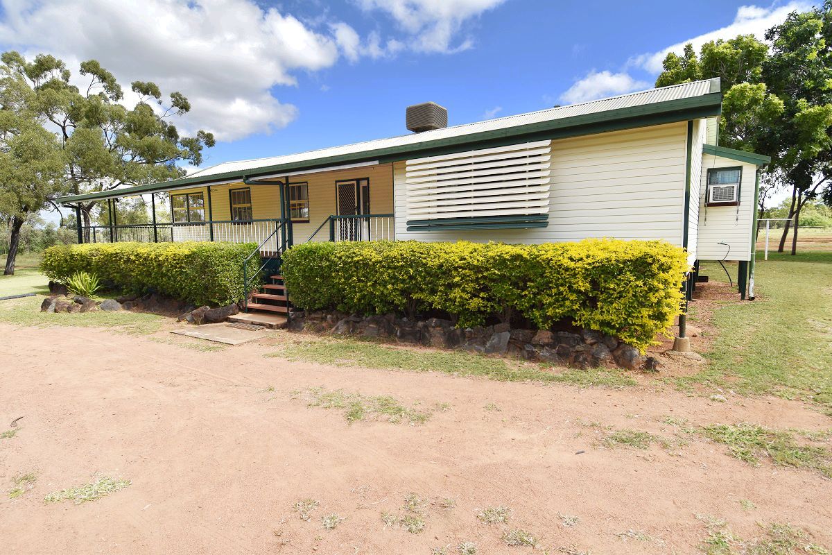 3 bedrooms House in 109 Mango Road BREDDAN QLD, 4820
