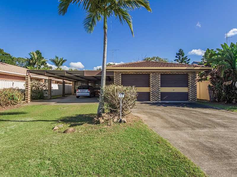 17 Sigatoka Place, CLEAR ISLAND WATERS QLD 4226, Image 0