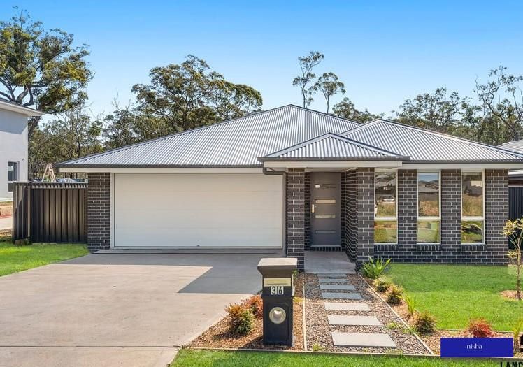 4 bedrooms House in 36 Fred Avery Drive BUTTABA NSW, 2283