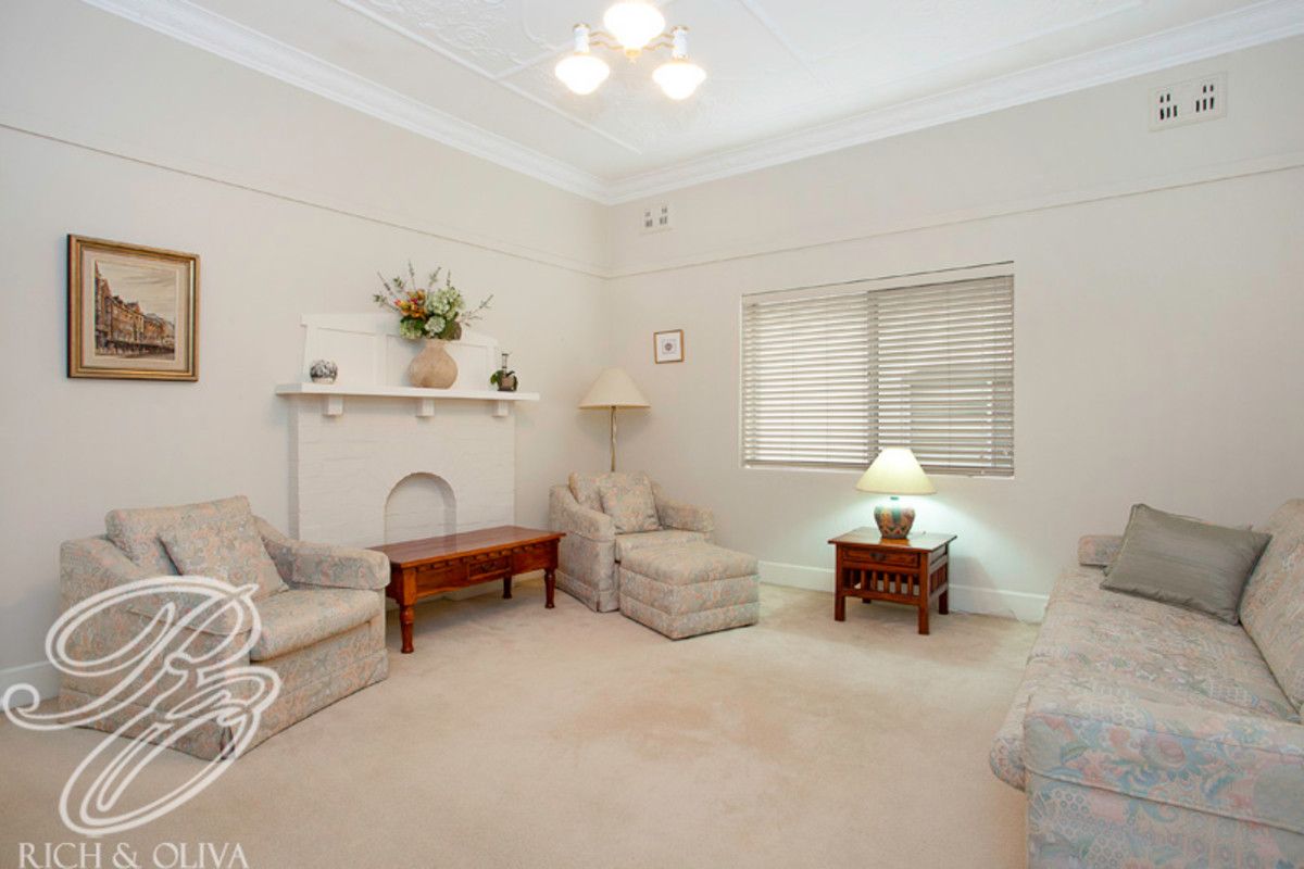 16 Daisy Street, Croydon Park NSW 2133, Image 2