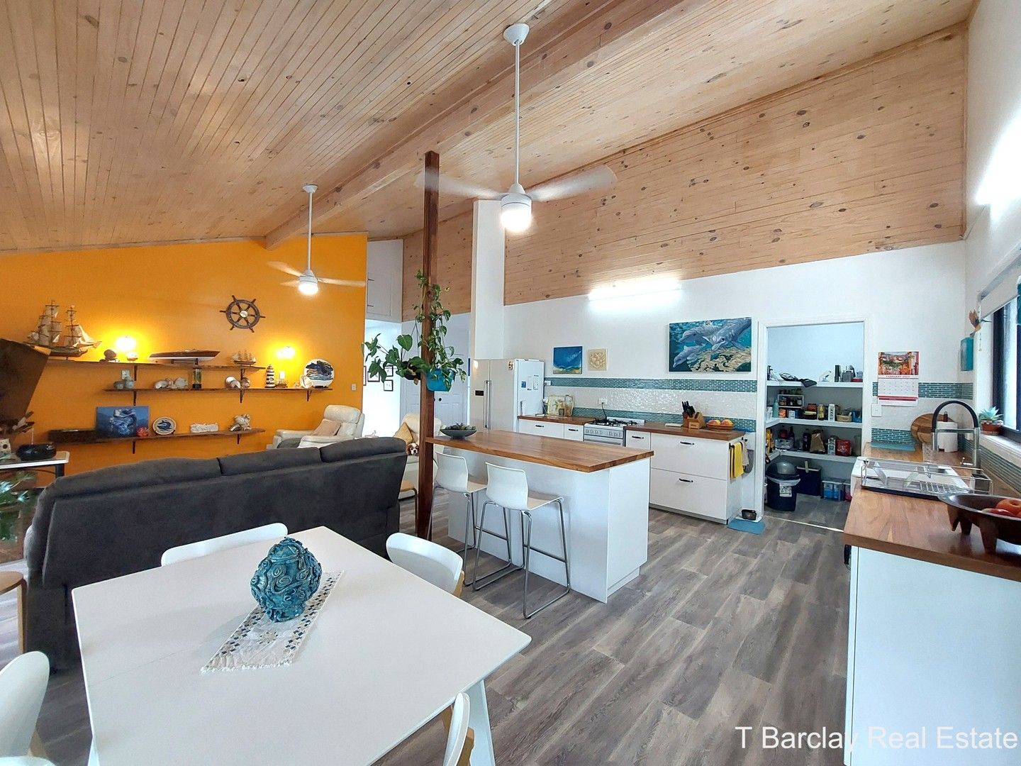 3 bedrooms House in 32 Udara Dr MACLEAY ISLAND QLD, 4184