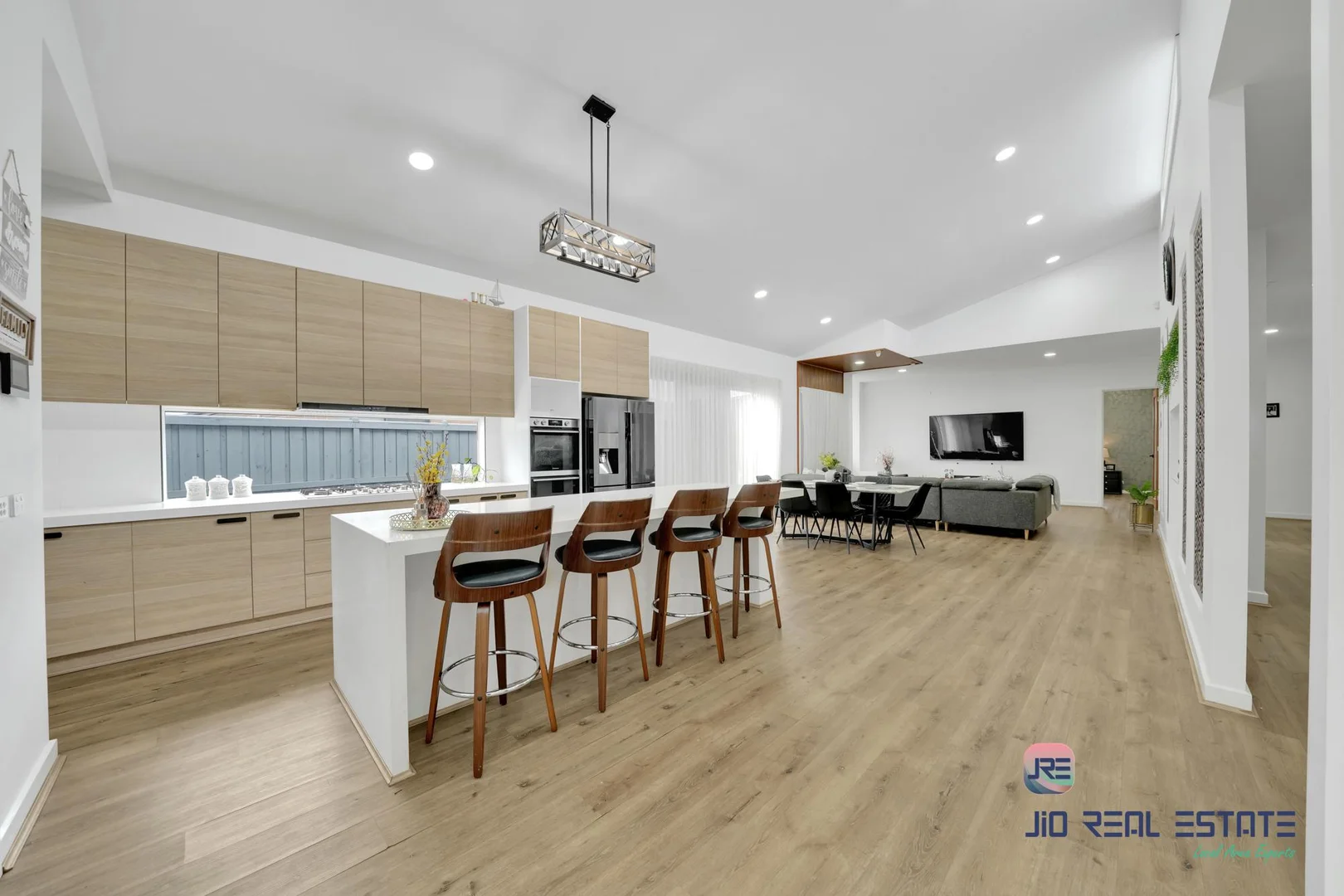 Additional image 9 of 13 Longshanks Street, Thornhill Park VIC 3335