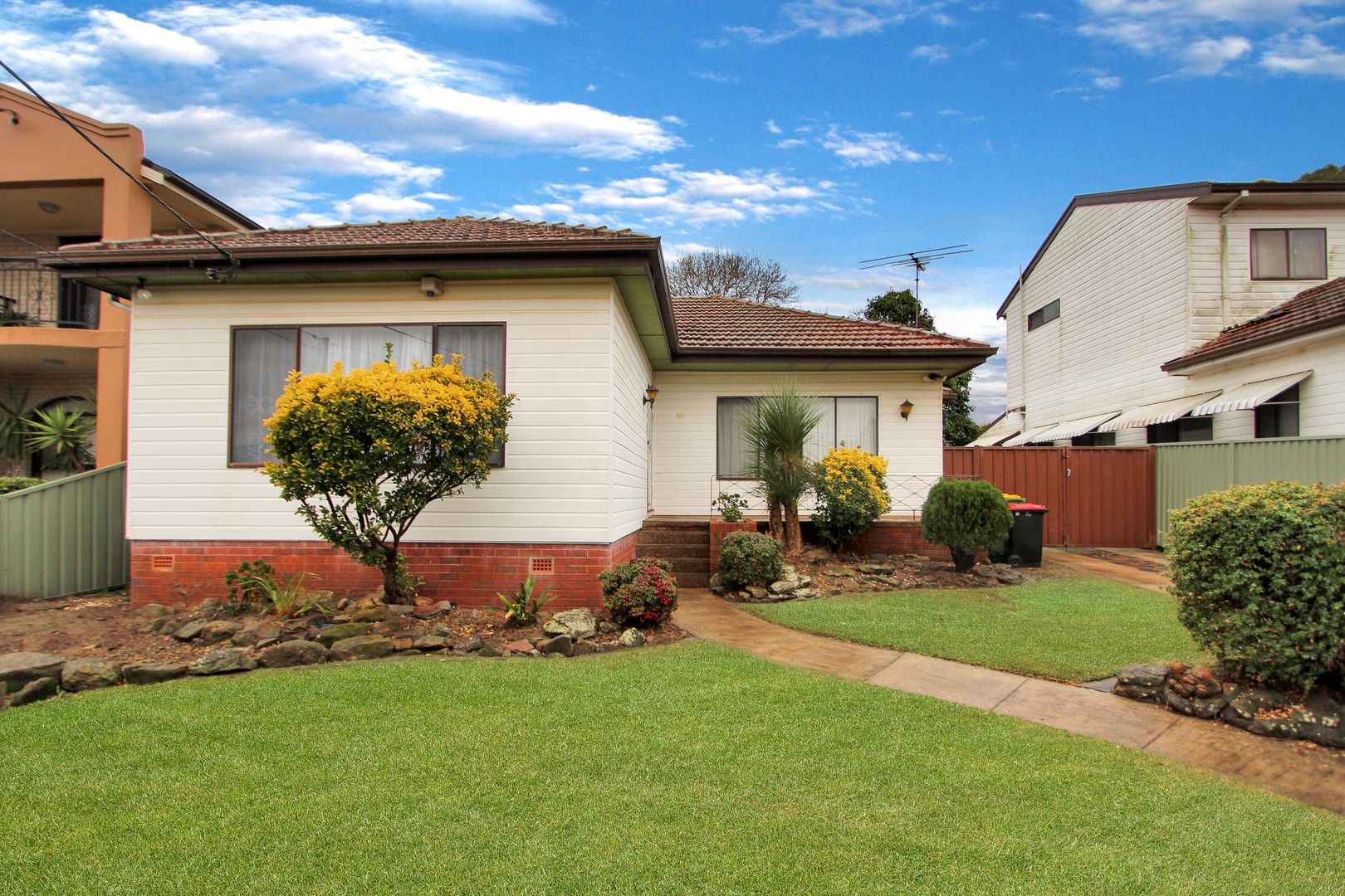 3 bedrooms House in 8 Ronald Street PADSTOW NSW, 2211