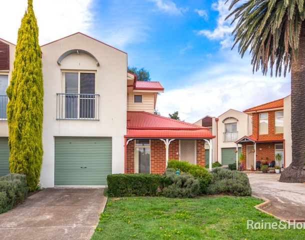 4/167-173 Oshanassy Street, Sunbury VIC 3429