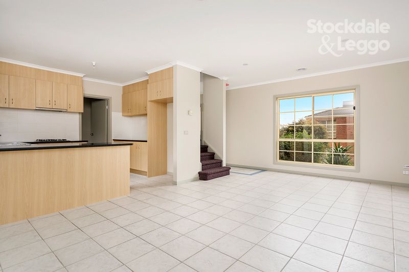 3/32 Papworth Place, Meadow Heights VIC 3048, Image 2