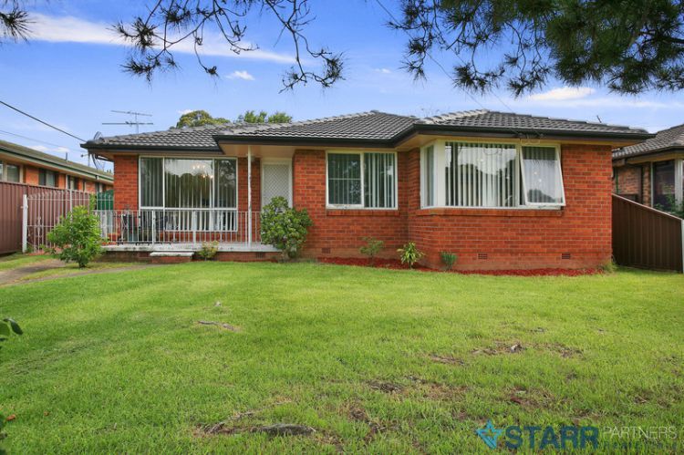 20 Greenmeadows Crescent, Toongabbie NSW 2146, Image 0