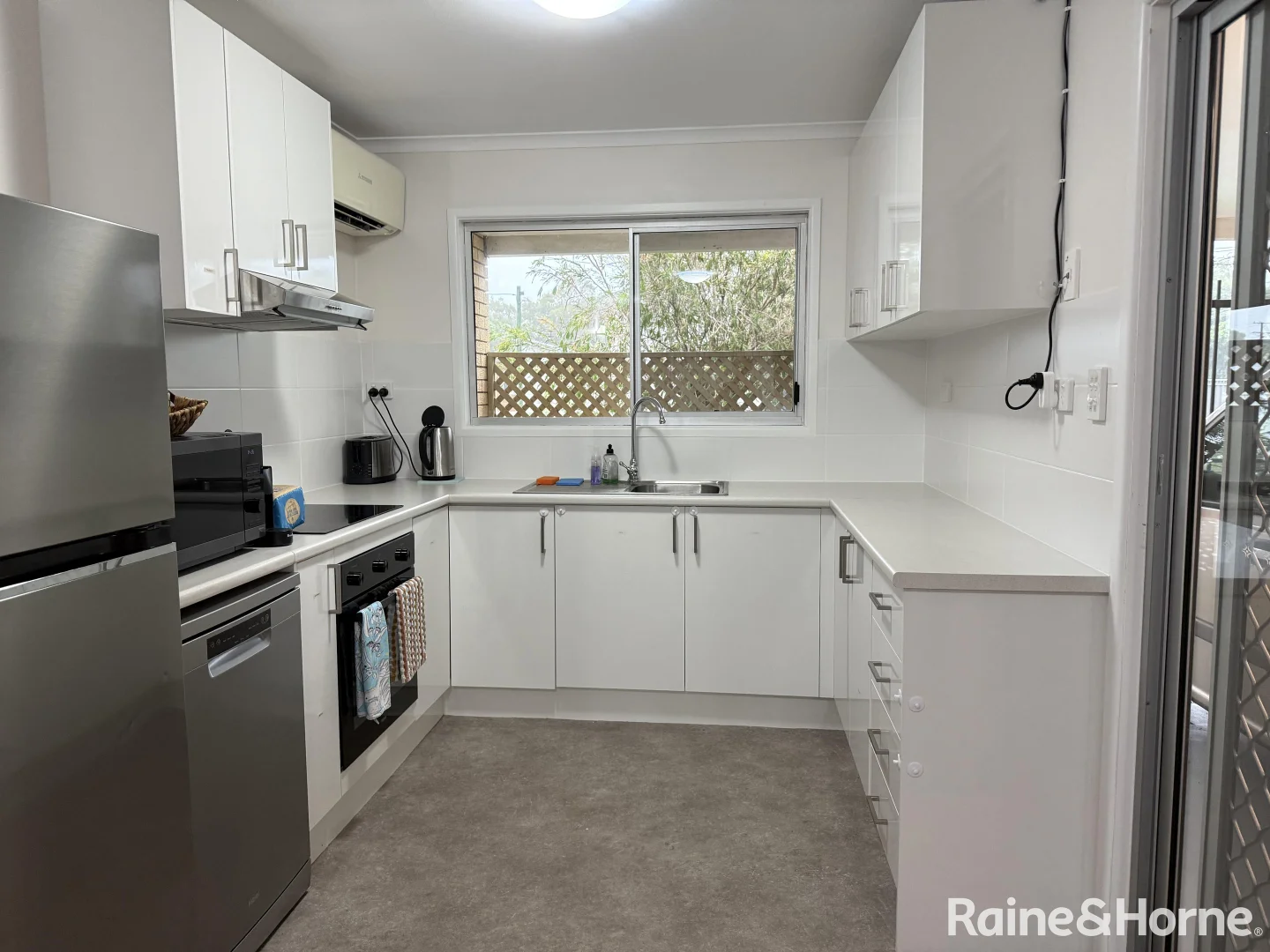 Additional image 8 of 4/4 Frank St, Scarness QLD 4655