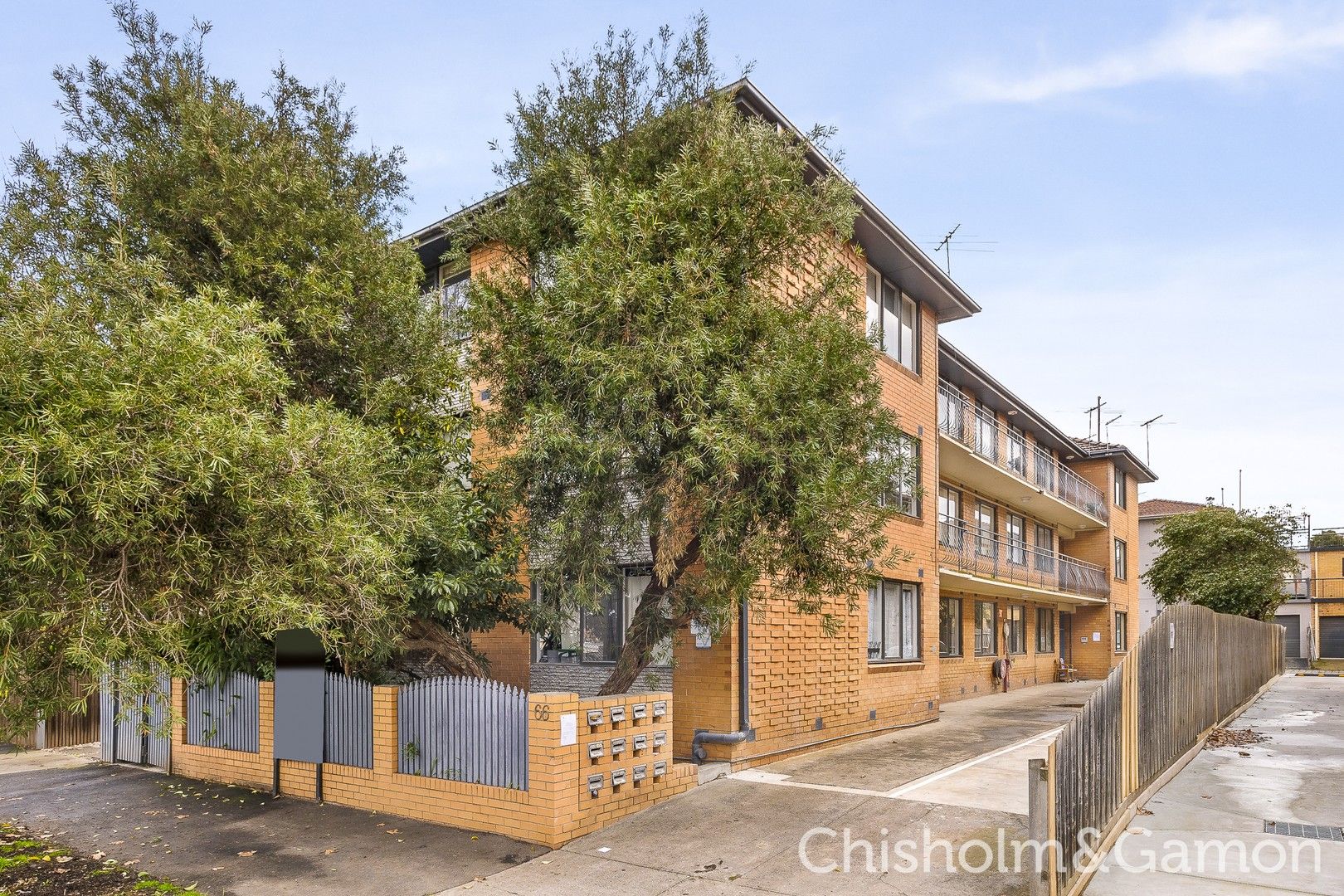 2 bedrooms Apartment / Unit / Flat in 5/66 Foam Street ELWOOD VIC, 3184
