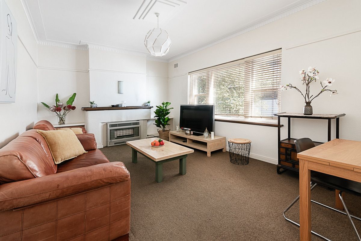 2 bedrooms Apartment / Unit / Flat in  MIDDLE PARK VIC, 3206