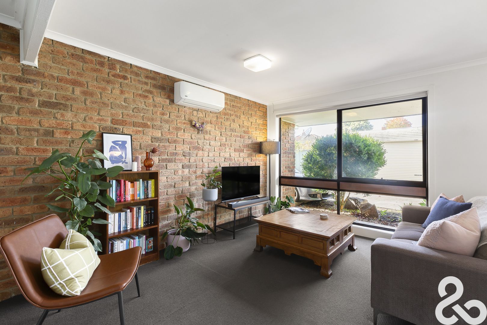 2/1 Gilbank Street, Reservoir VIC 3073, Image 2