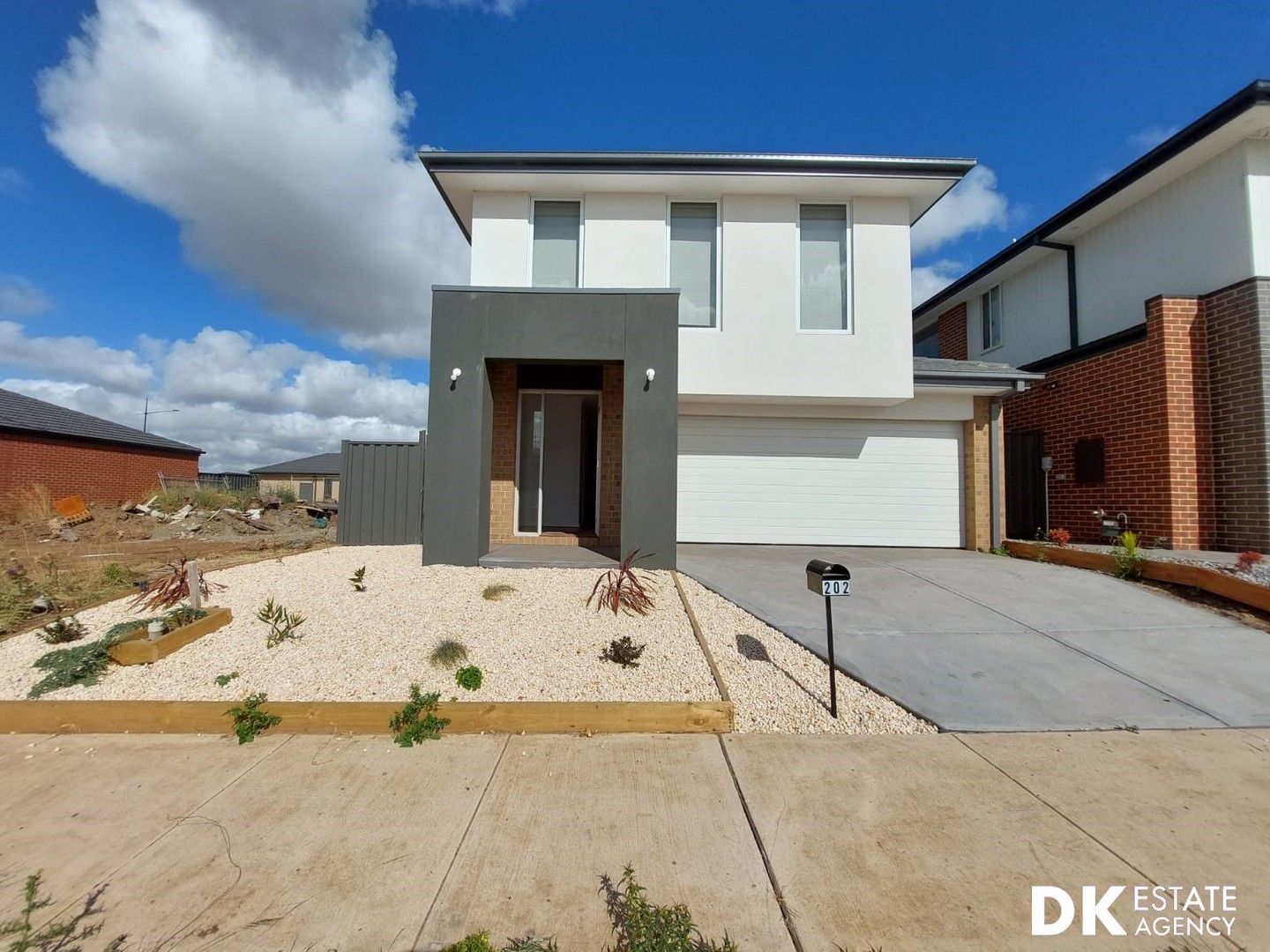 4 bedrooms House in 202 Clara Avenue TRUGANINA VIC, 3029