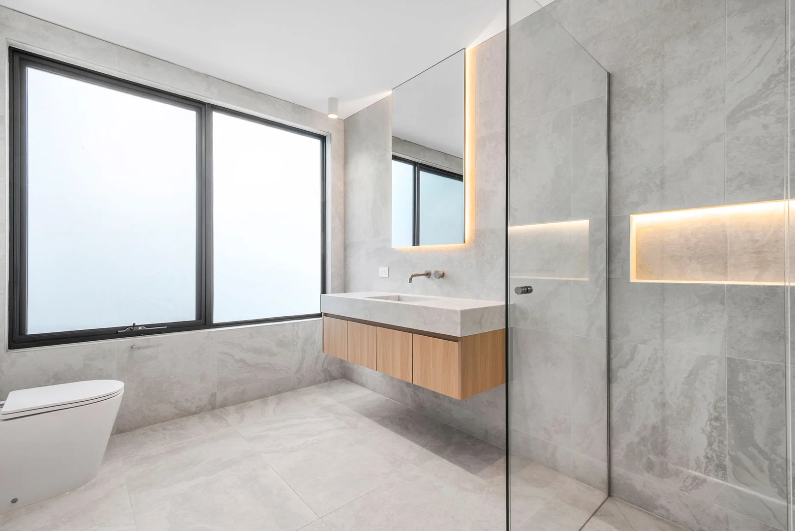 Additional image 4 of 2/8 Charles Street, Dromana VIC 3936