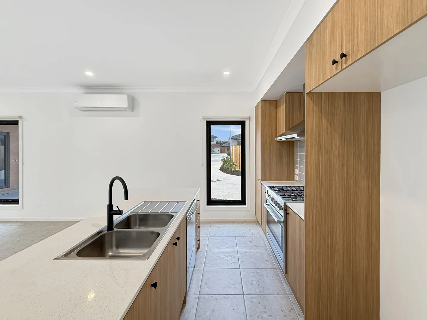 Additional image 4 of 165 Saltlake Boulevard, Wollert VIC 3750