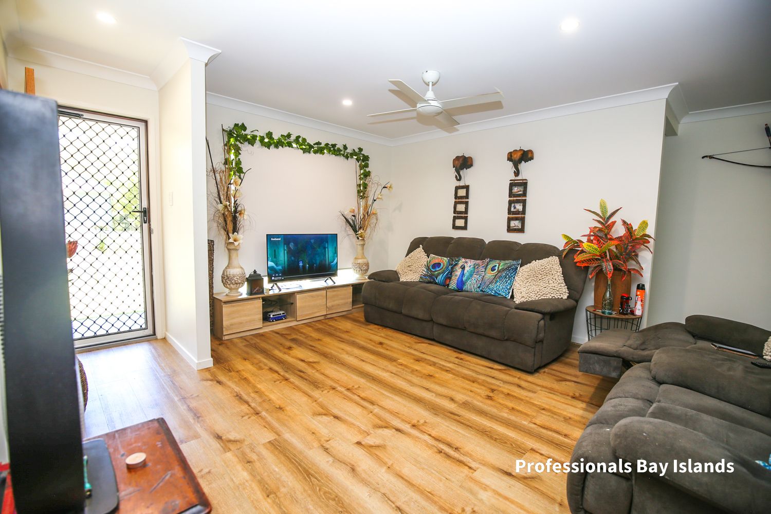 73 Taylor Street, Russell Island QLD 4184, Image 1