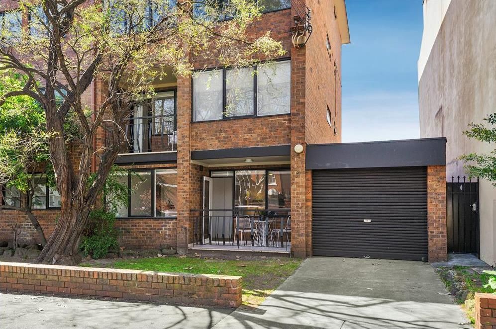 Property Report for 1/24 Park Street, St Kilda West VIC 3182