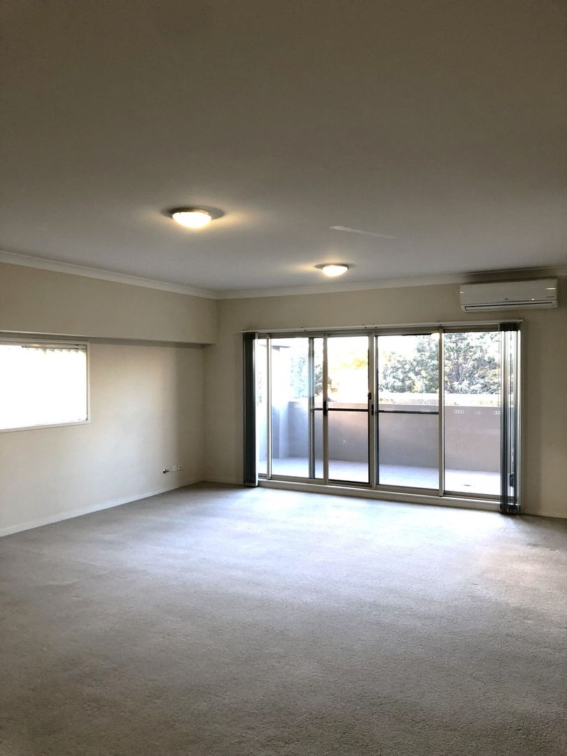 20/15-17 Warby Street, Campbelltown NSW 2560, Image 2