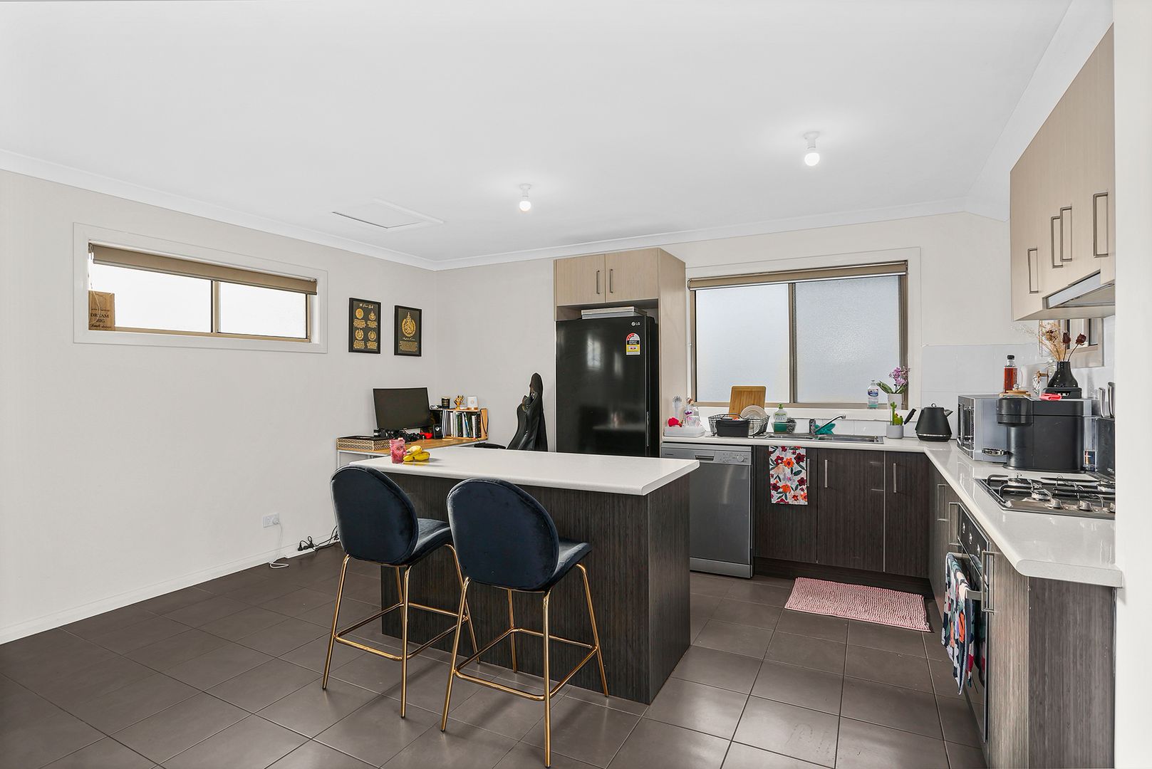 6/9 Galton Cct, Craigieburn VIC 3064, Image 1