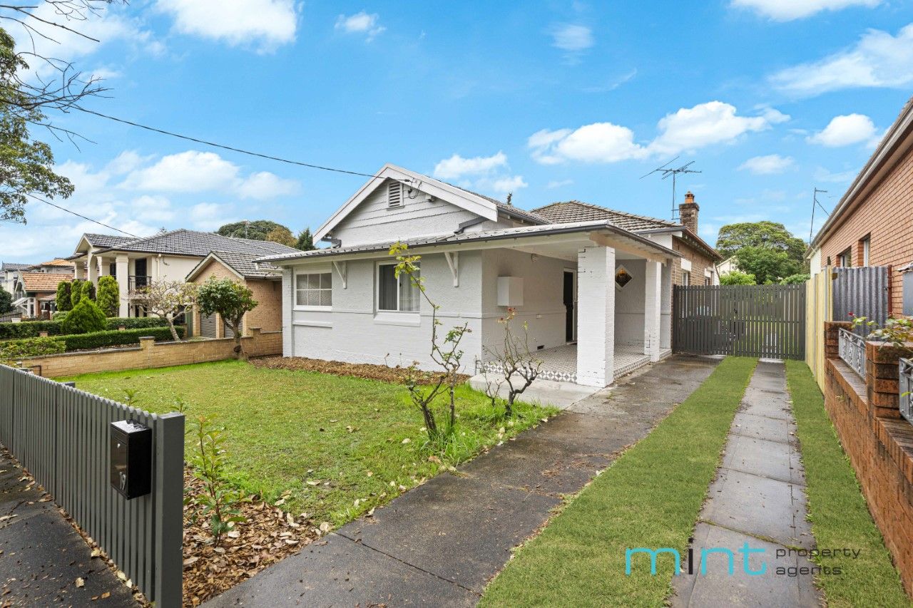 3 bedrooms House in 19 Mintaro Avenue STRATHFIELD NSW, 2135