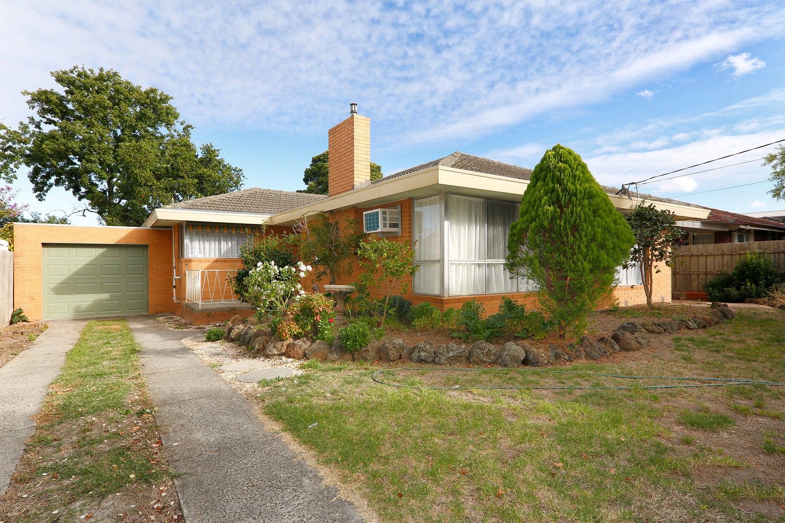 3 bedrooms House in 3 Oliphant Court MULGRAVE VIC, 3170