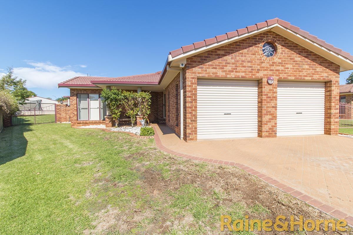 9 Newlands Place, Dubbo NSW 2830, Image 0
