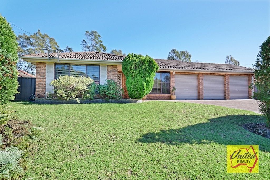 18 Casuarina Close, The Oaks NSW 2570, Image 0