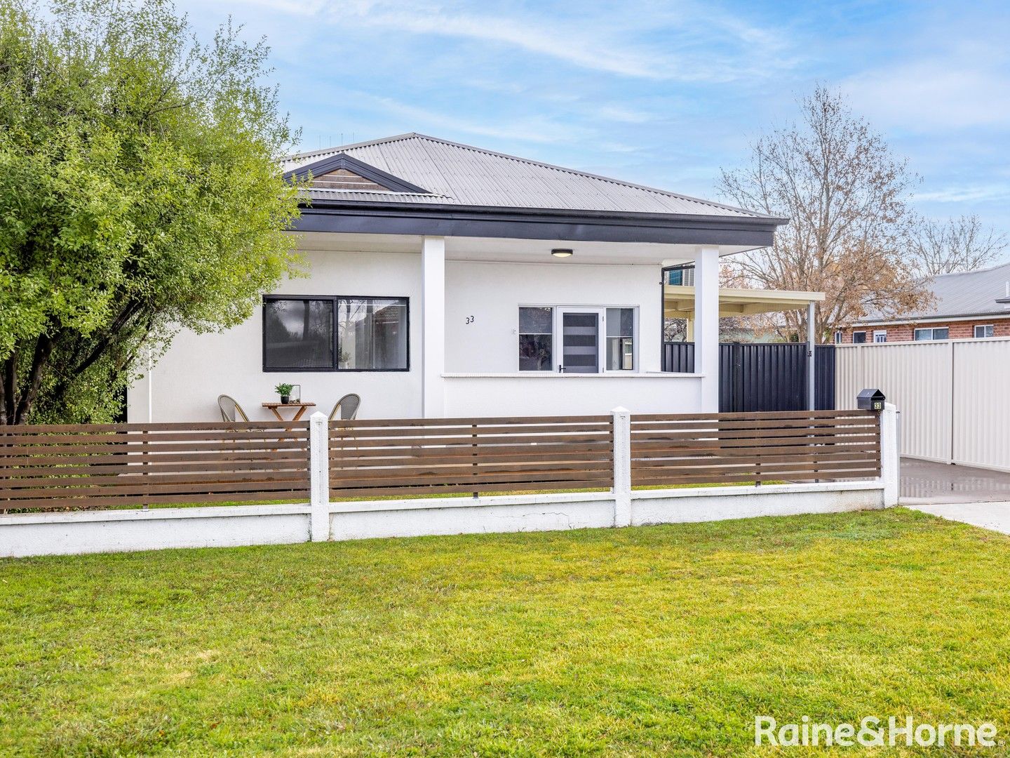 33 Stewart Street, Bathurst NSW 2795 Domain