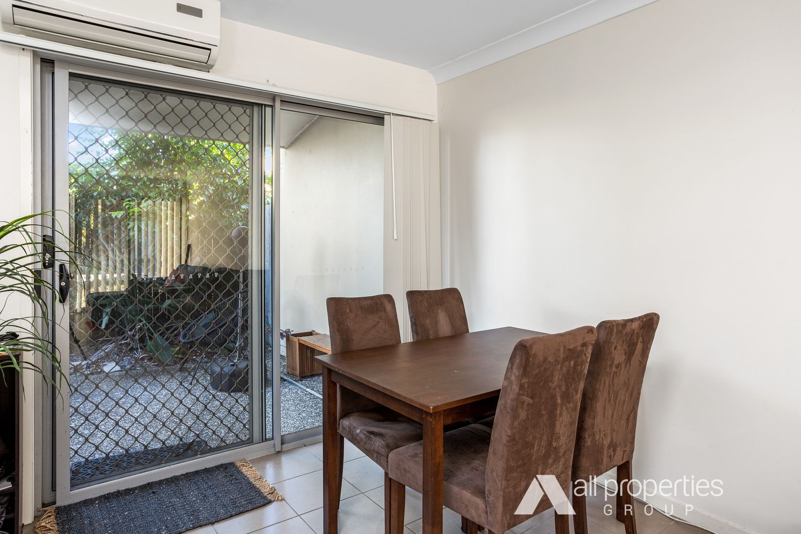 44/4 Myola Street, Browns Plains QLD 4118, Image 2