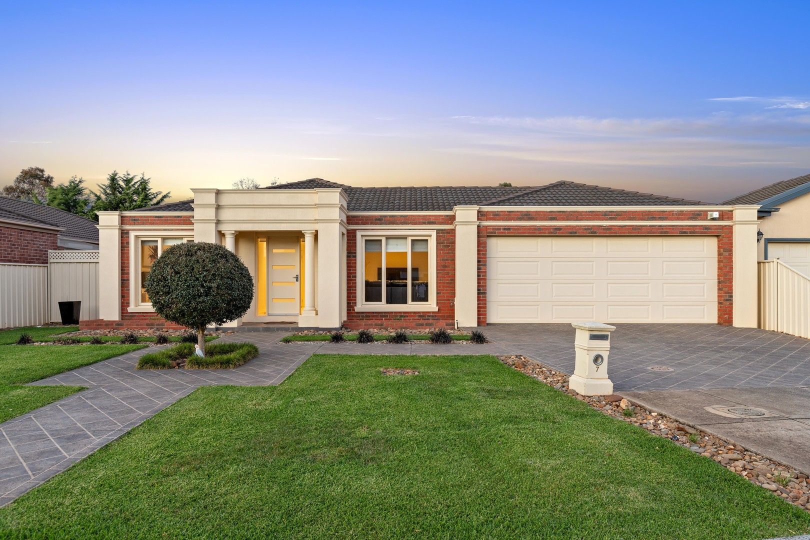 7 Rising Court, Hillside VIC 3037, Image 0