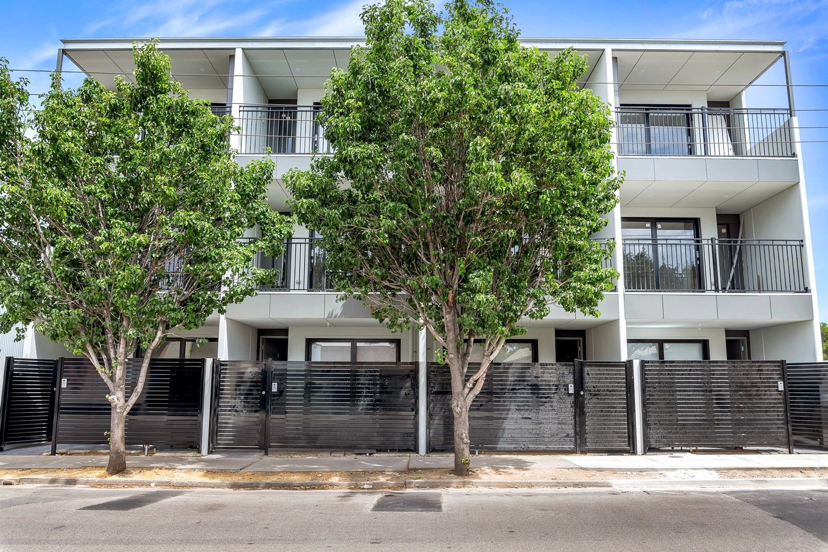 2 bedrooms Townhouse in 18C Quebec Street PORT ADELAIDE SA, 5015
