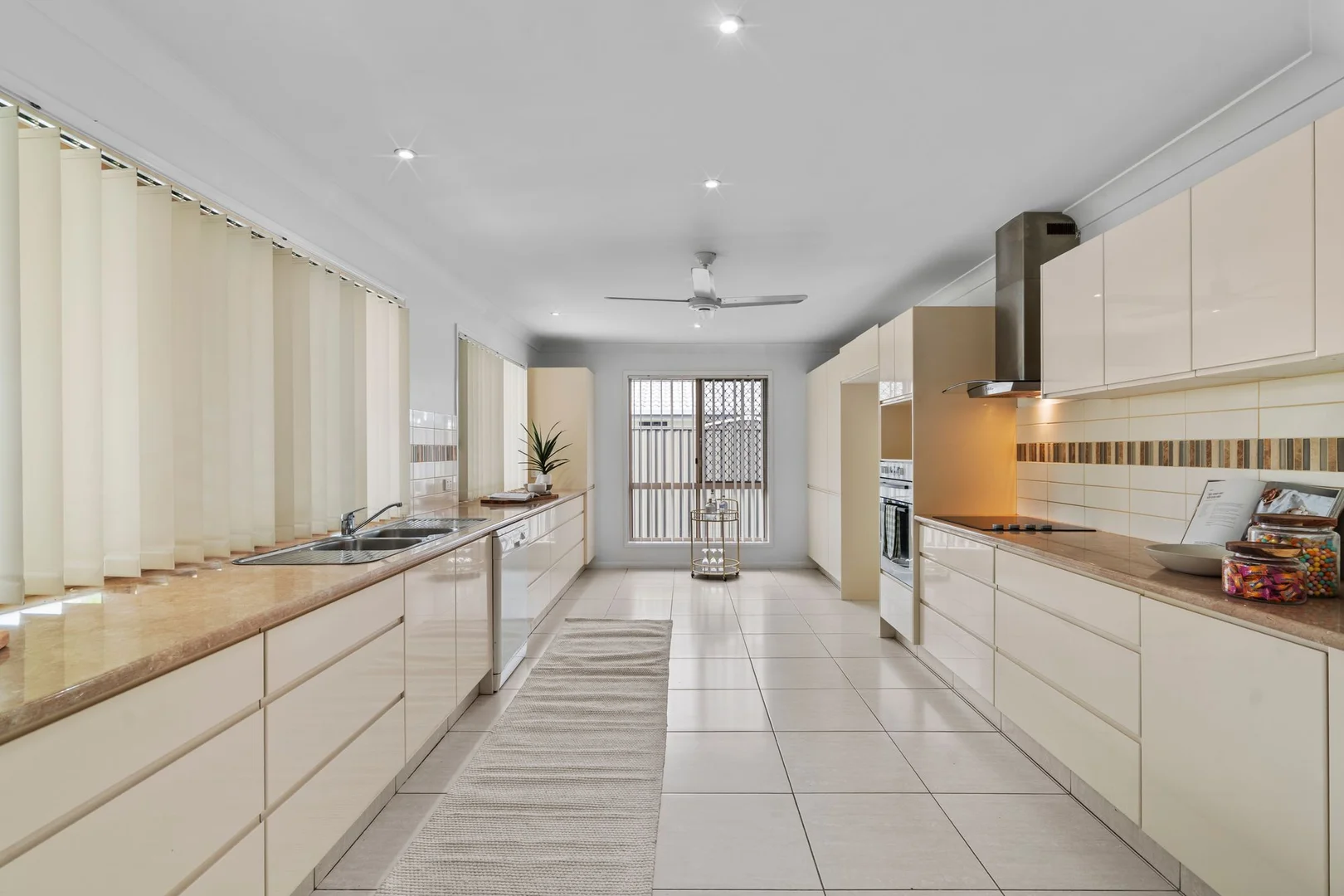 Additional image 8 of 157 Christine Avenue, Burleigh Waters QLD 4220
