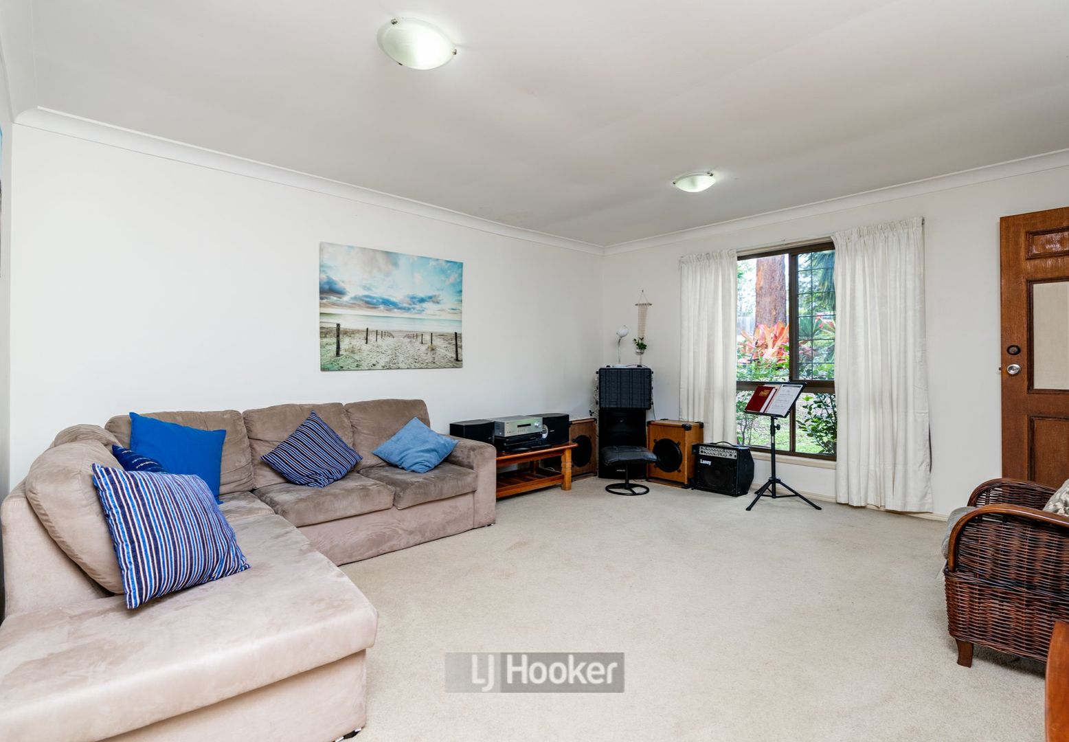 19 Woodview Street, Browns Plains QLD 4118, Image 2