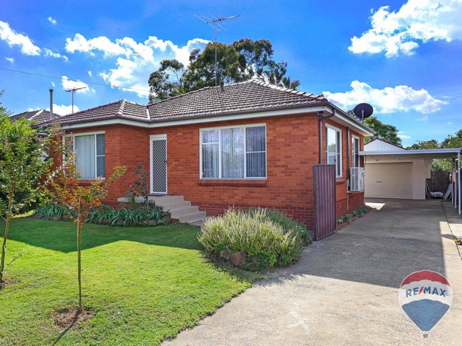 2 bedrooms House in 67 ALBERT STREET WERRINGTON NSW, 2747
