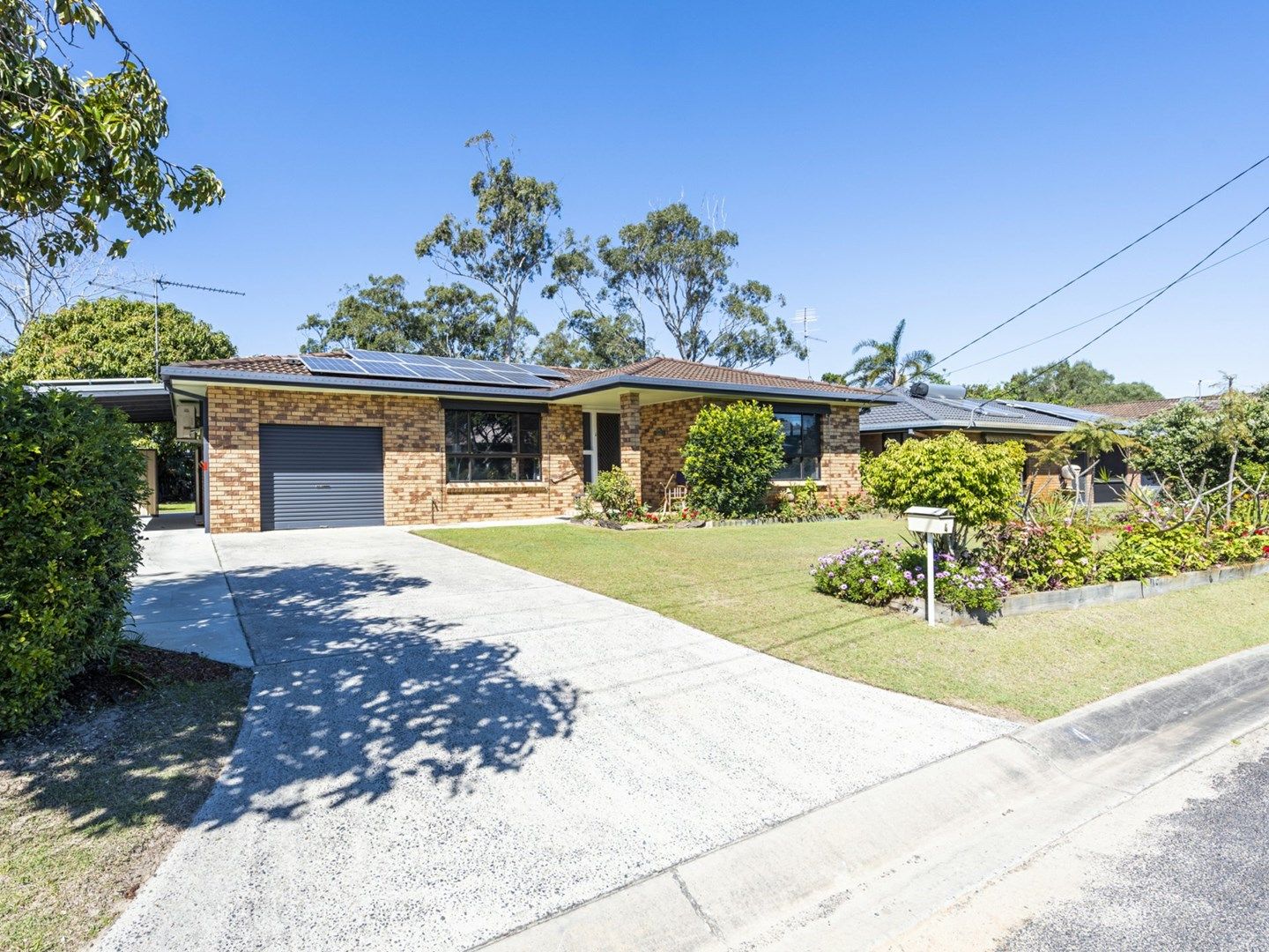 4 Gundaroo Crescent, Iluka NSW 2466, Image 1