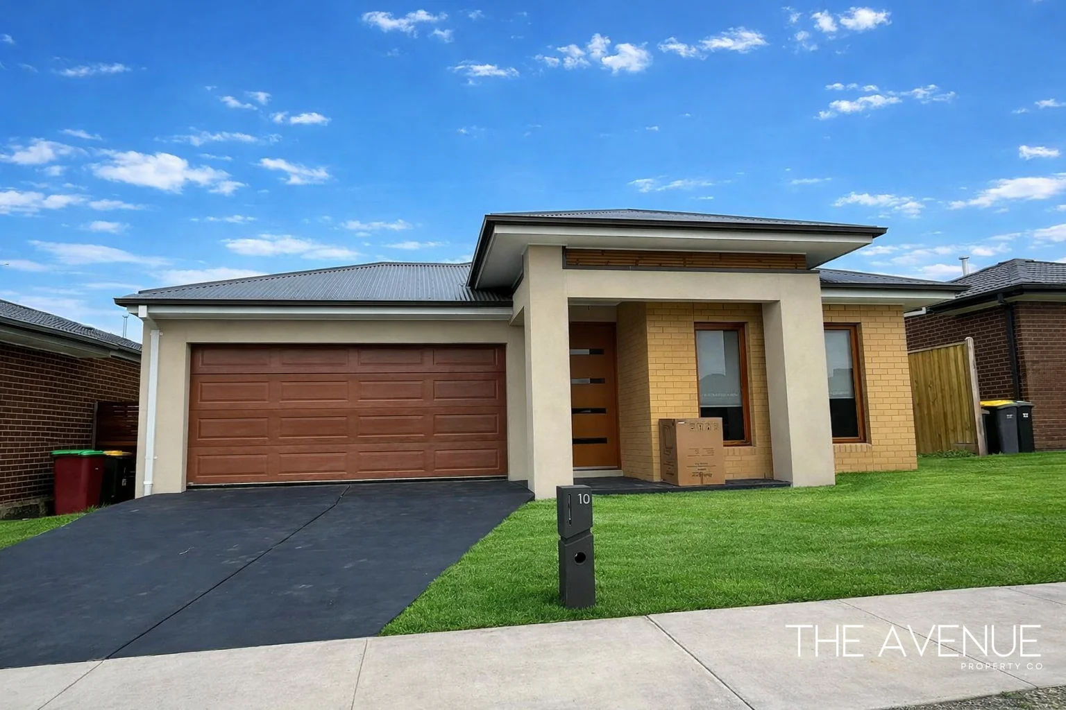 10 Bourbon Road, Cranbourne East VIC 3977