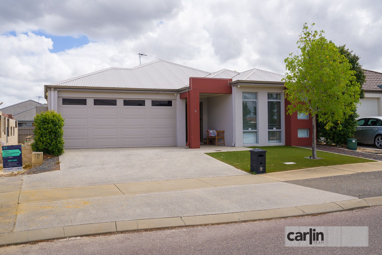 4 bedrooms House in 9 Gemstone Parade WELLARD WA, 6170