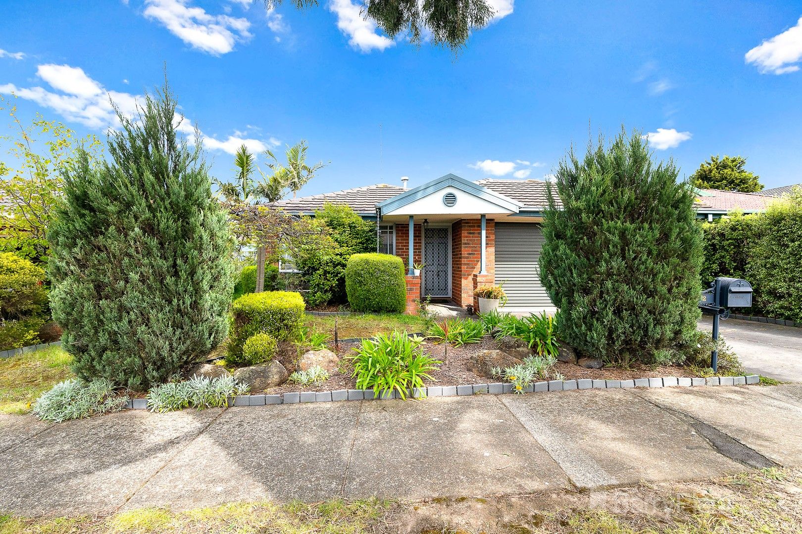 2 Samuel Close, Berwick VIC 3806, Image 0