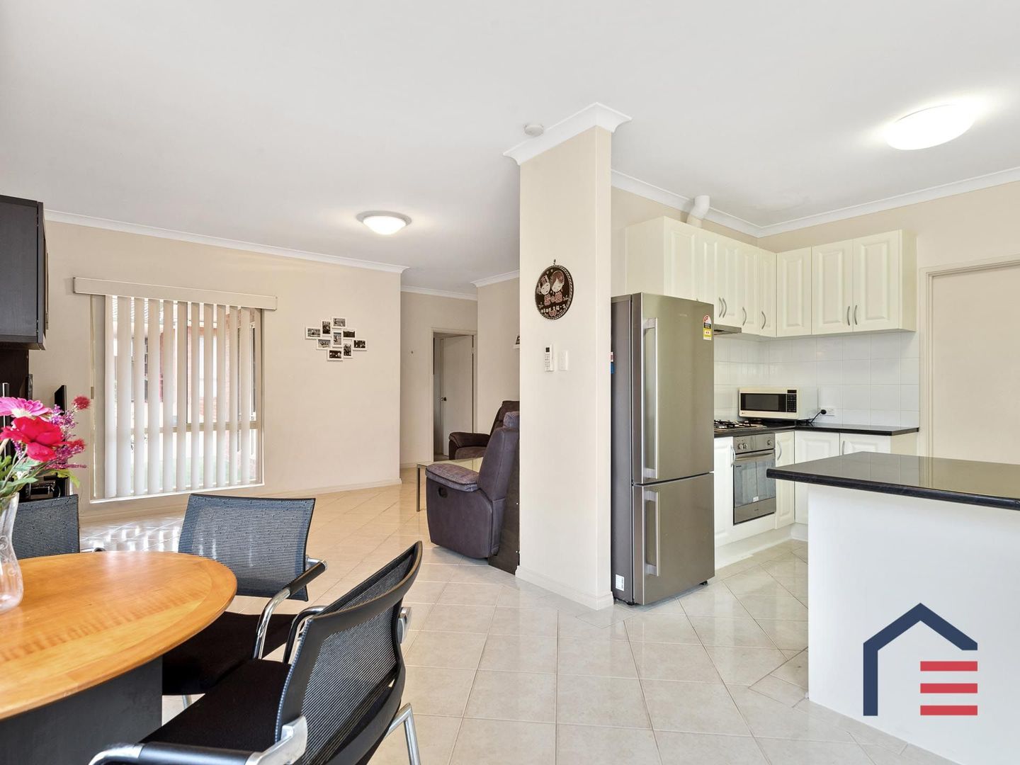 4/8 Travancore Avenue, Maylands WA 6051, Image 2