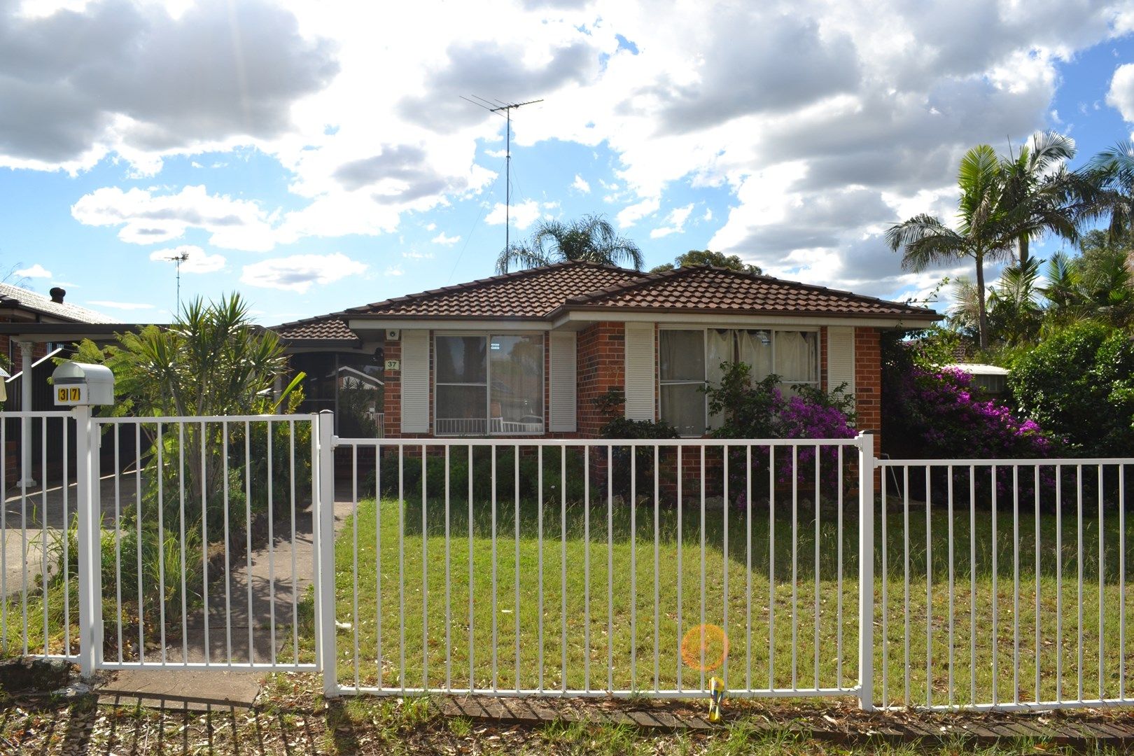 37 Kenyon Crescent, Doonside NSW 2767, Image 0