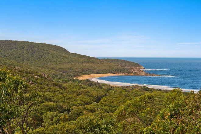 Picture of 18 Hawke Head Drive, HARDYS BAY NSW 2257