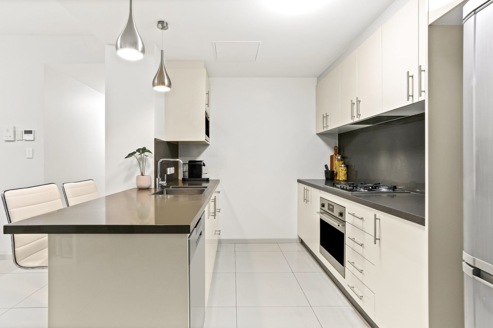 3/2-4 Newhaven Place, St Ives NSW 2075, Image 2
