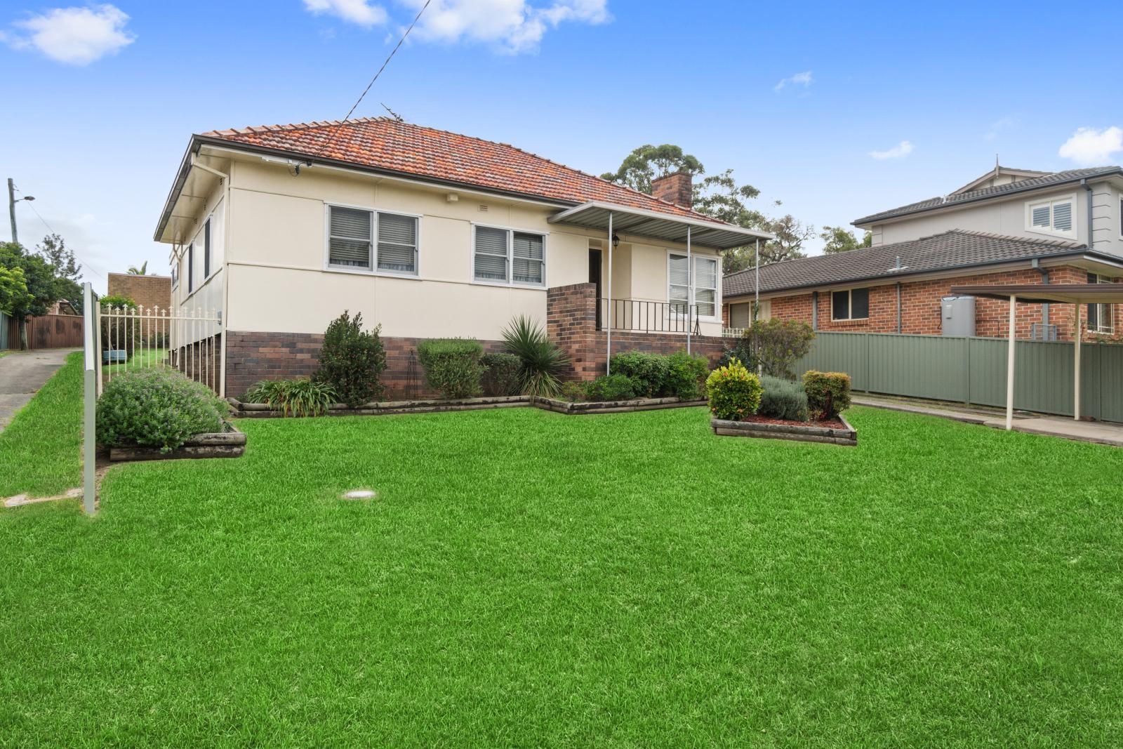 33 Wyatt Avenue, Regents Park NSW 2143, Image 0