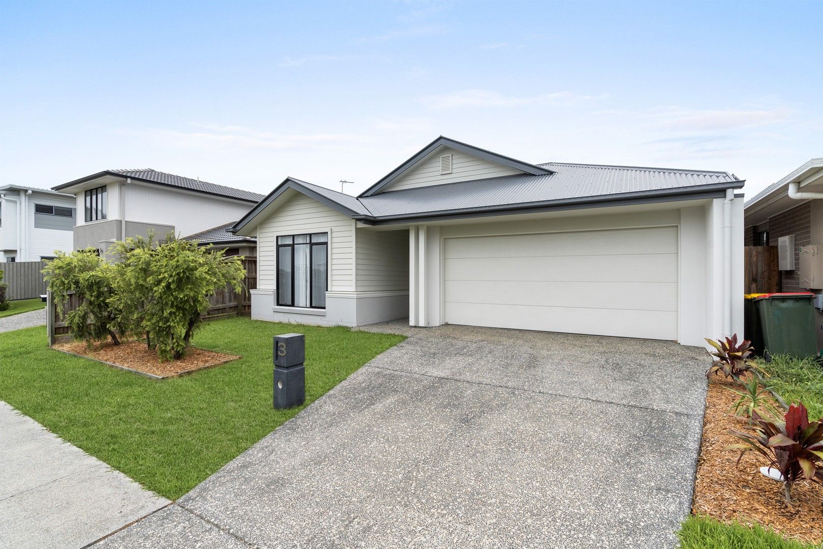 4 bedrooms House in 3 Tiffany Street NEWPORT QLD, 4020