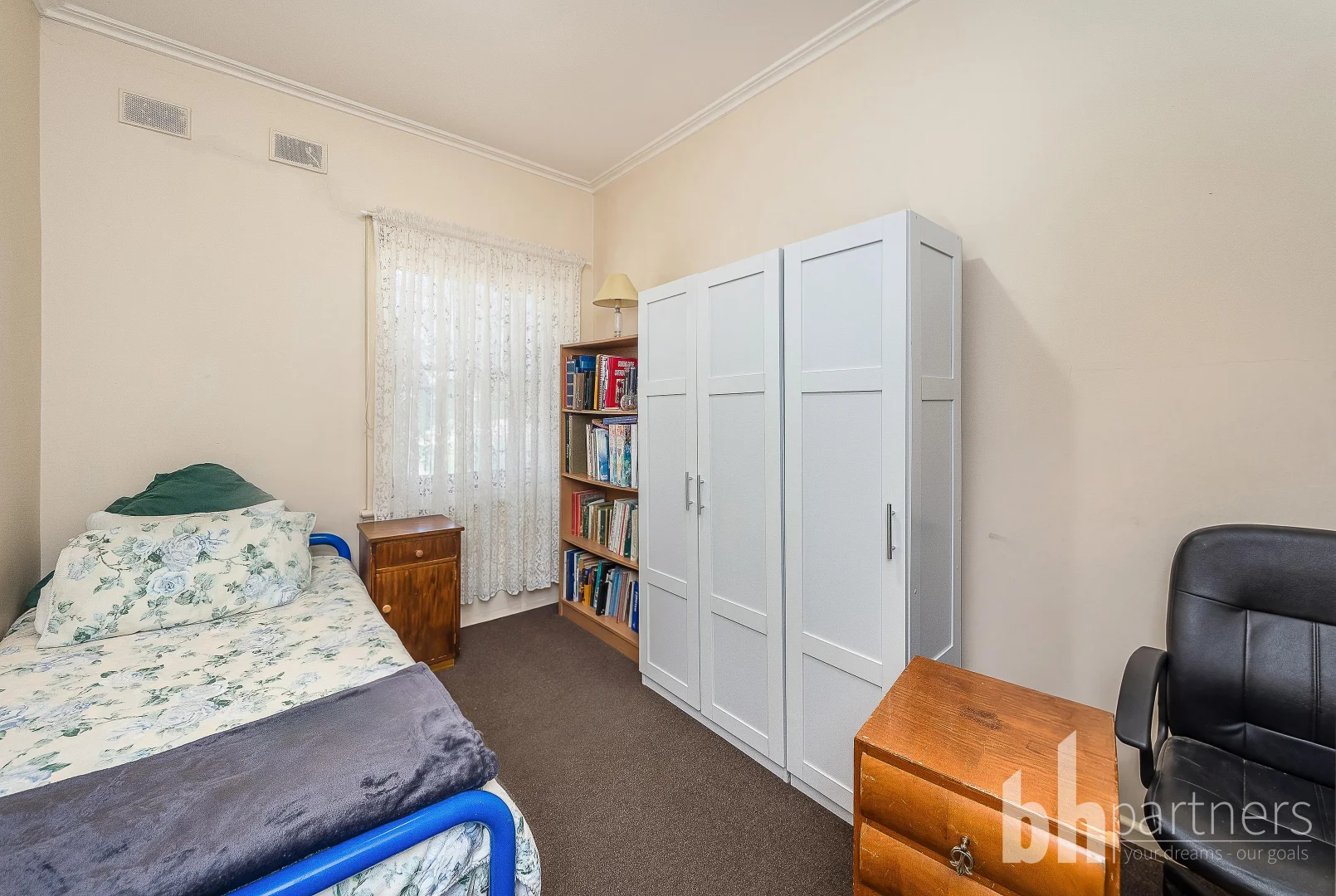 Additional image 8 of 19-20 Trenaman Crescent, Berri SA 5343