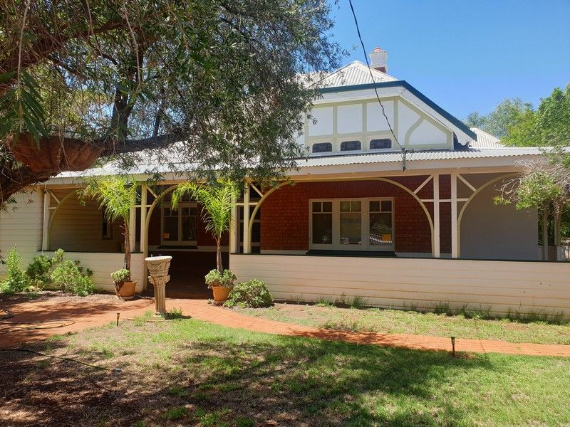 4 bedrooms House in 41 Ward Street LAMINGTON WA, 6430