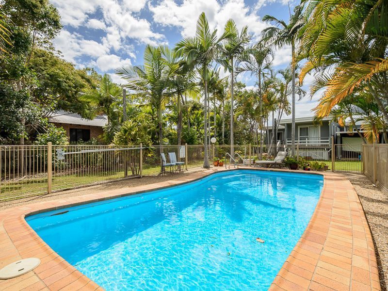 11 River Drive, Boyne Island QLD 4680, Image 2