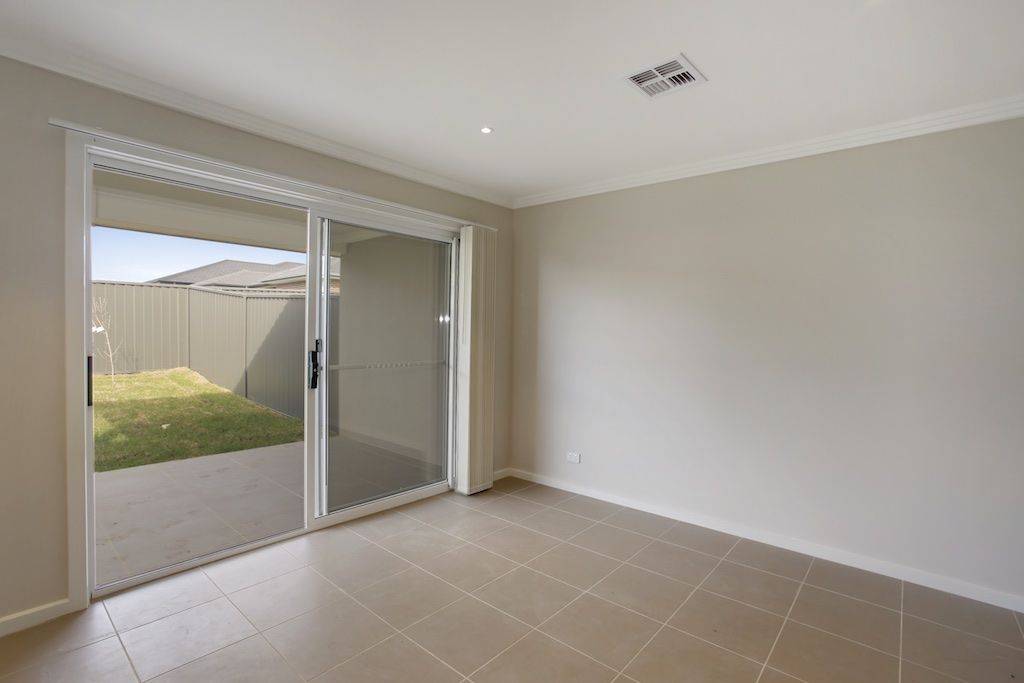 21A Willmington Loop, Oran Park NSW 2570, Image 2