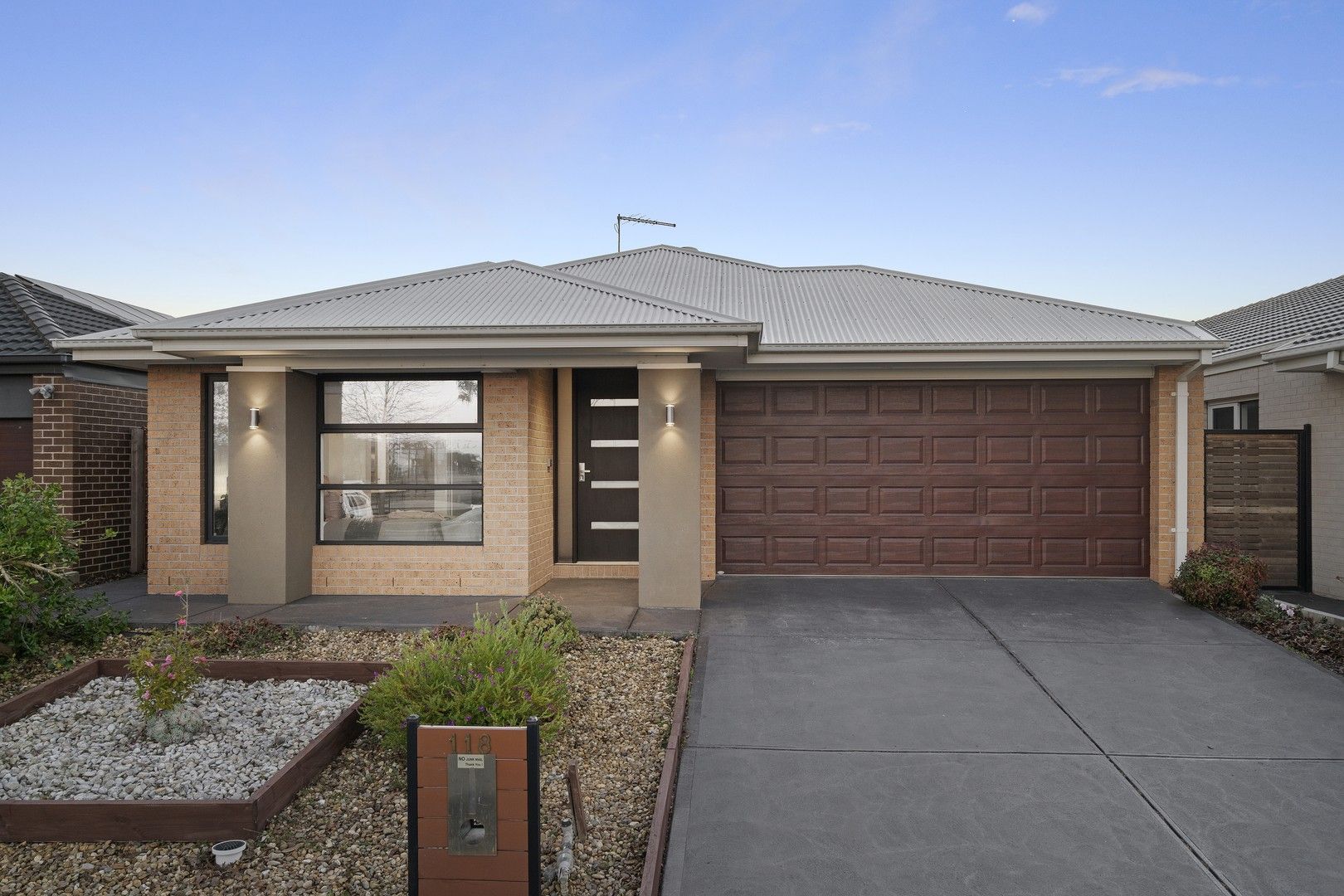 4 bedrooms House in 118 Mountainview Boulevard CRANBOURNE NORTH VIC, 3977