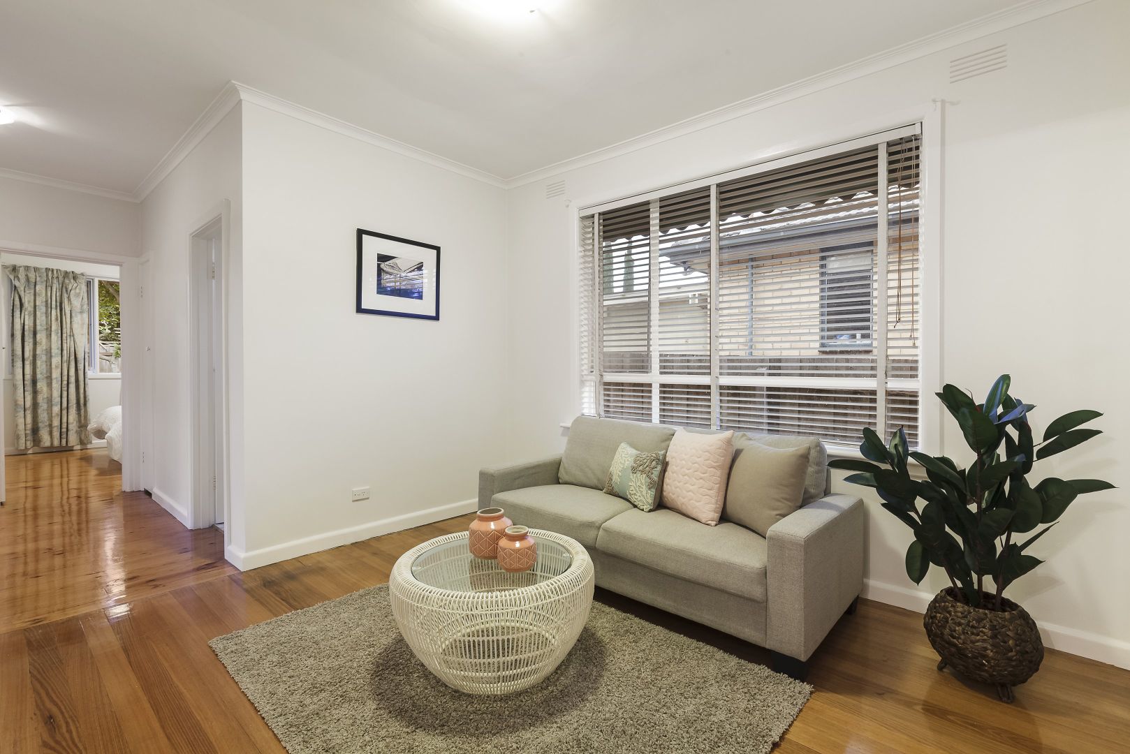 13 Torquay Avenue, Chadstone VIC 3148, Image 2