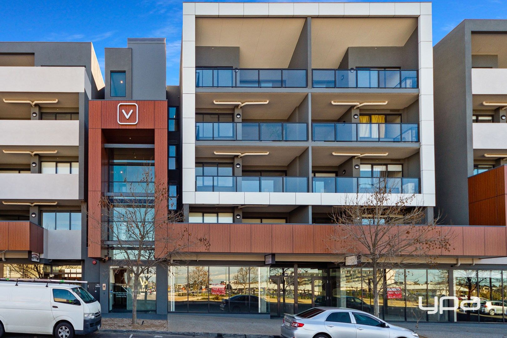 2 bedrooms Apartment / Unit / Flat in 101/11 Commercial Road CAROLINE SPRINGS VIC, 3023