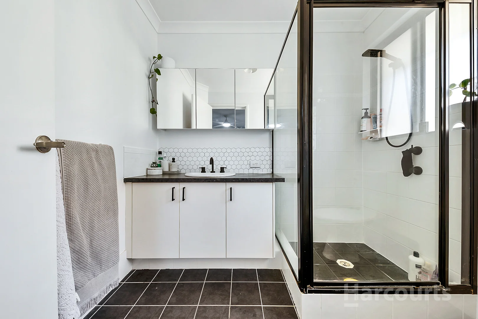 Additional image 10 of 39 Highcliffe Circle, Lakelands WA 6180